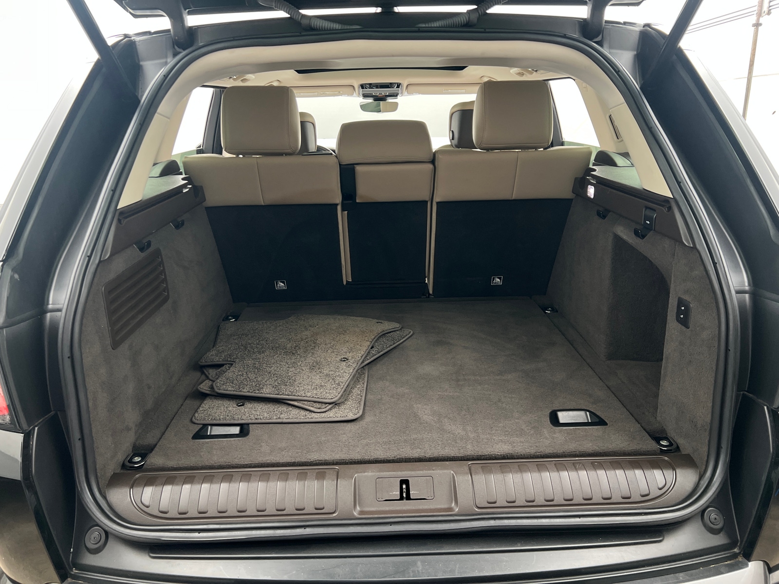 Thumbnail: 2018 Land Rover Range Rover Sport - 6