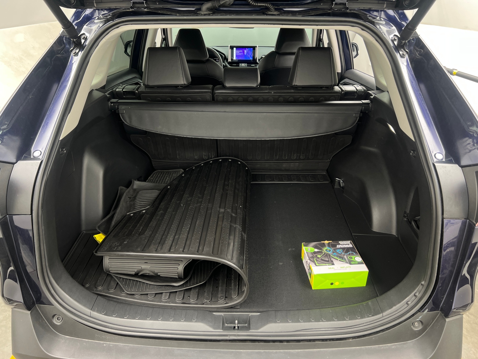 Thumbnail: 2025 Toyota RAV4 - 6