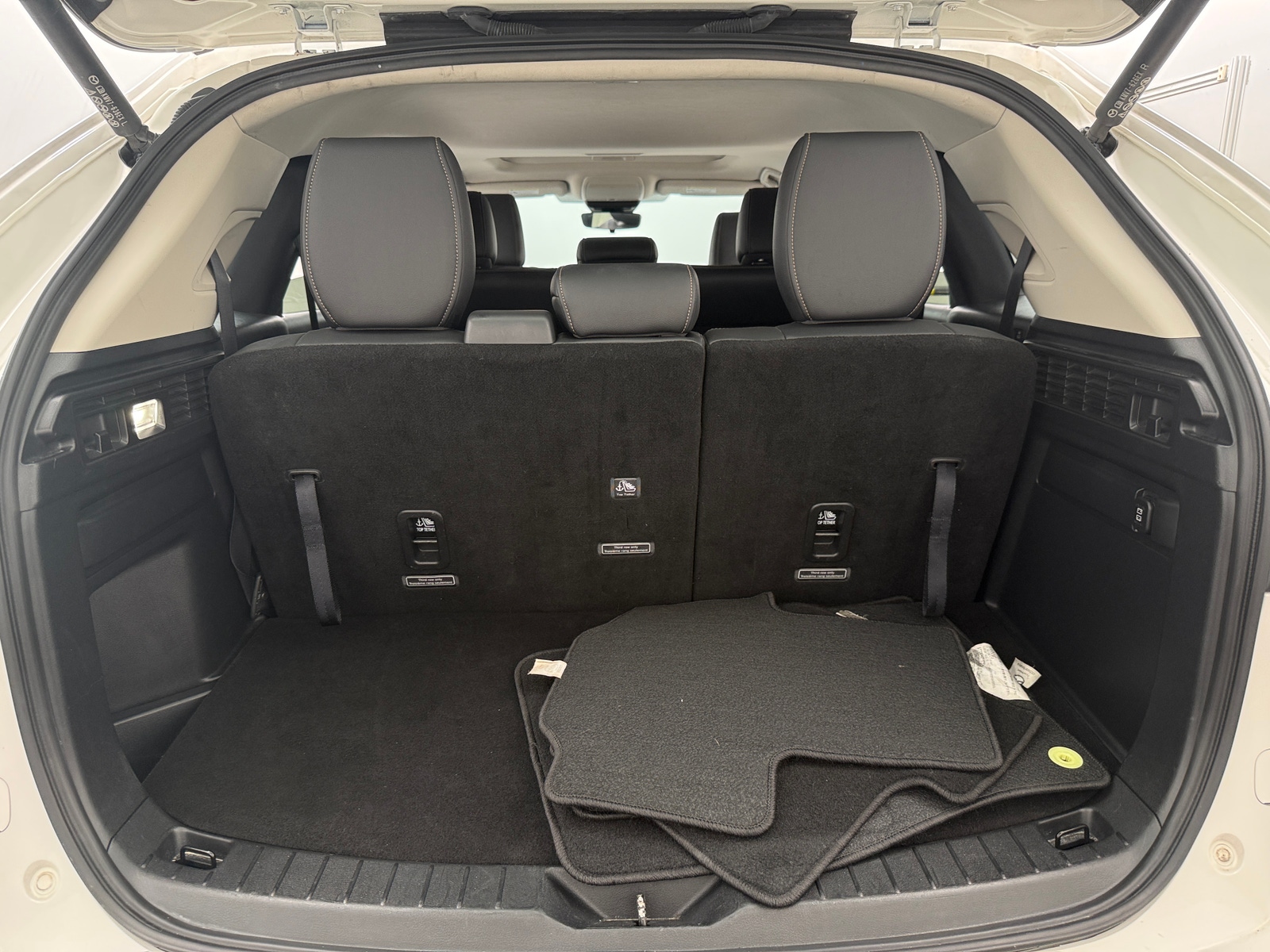 Thumbnail: 2024 Mazda CX-90 - 6