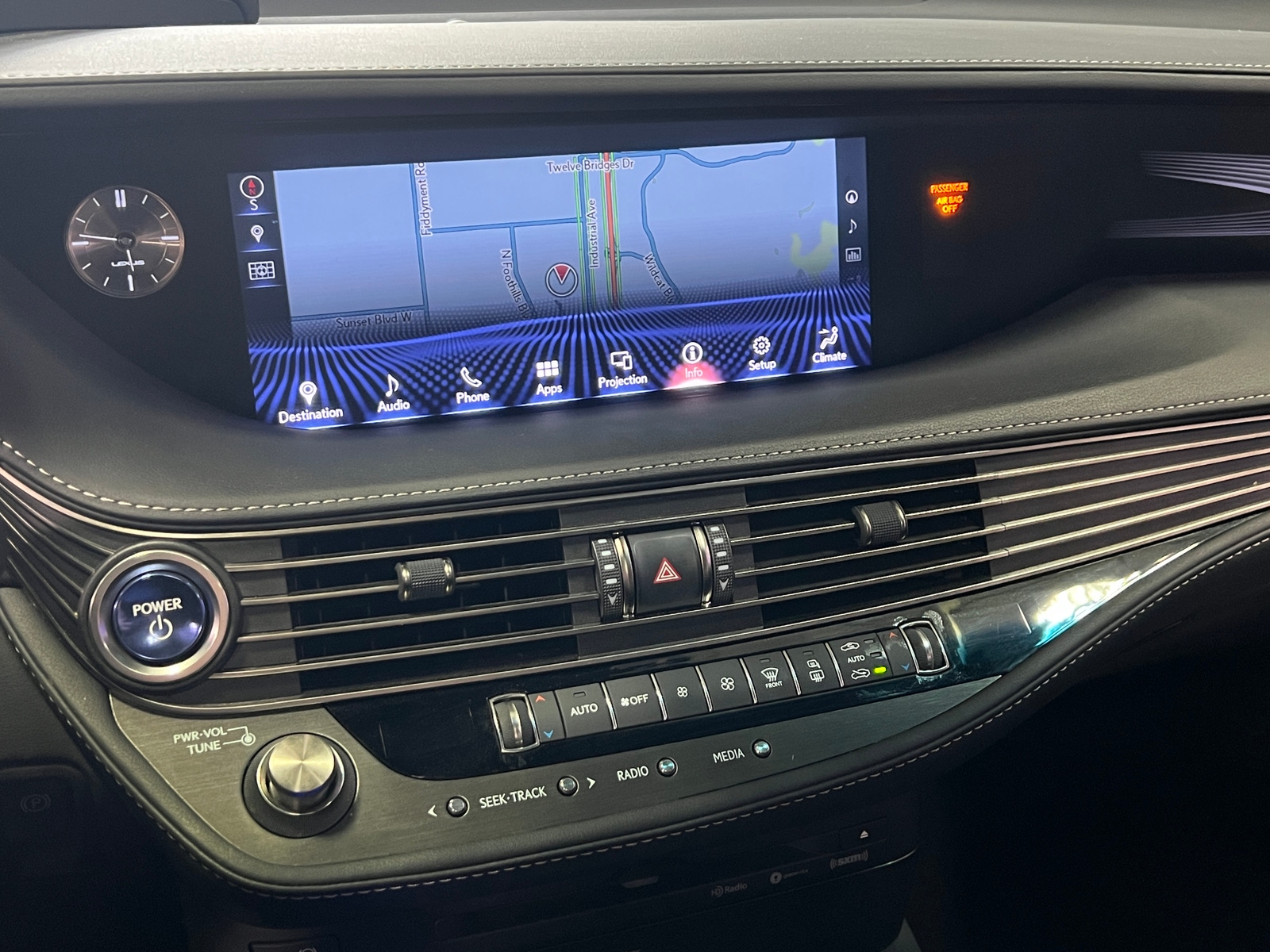 Thumbnail: 2018 Lexus LS - 3