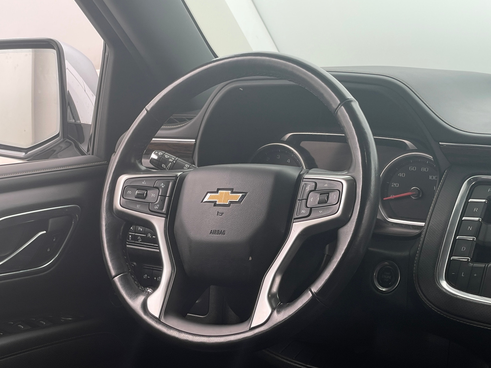 Thumbnail: 2021 Chevrolet Suburban - 4