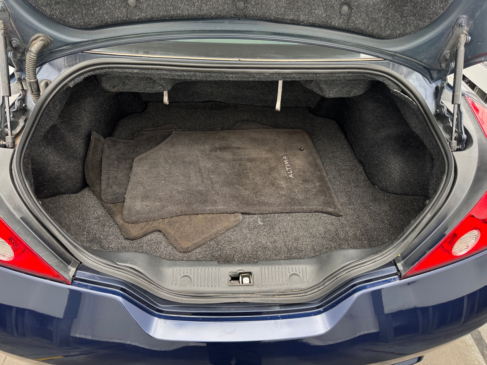 Thumbnail: 2013 Nissan Altima - 6