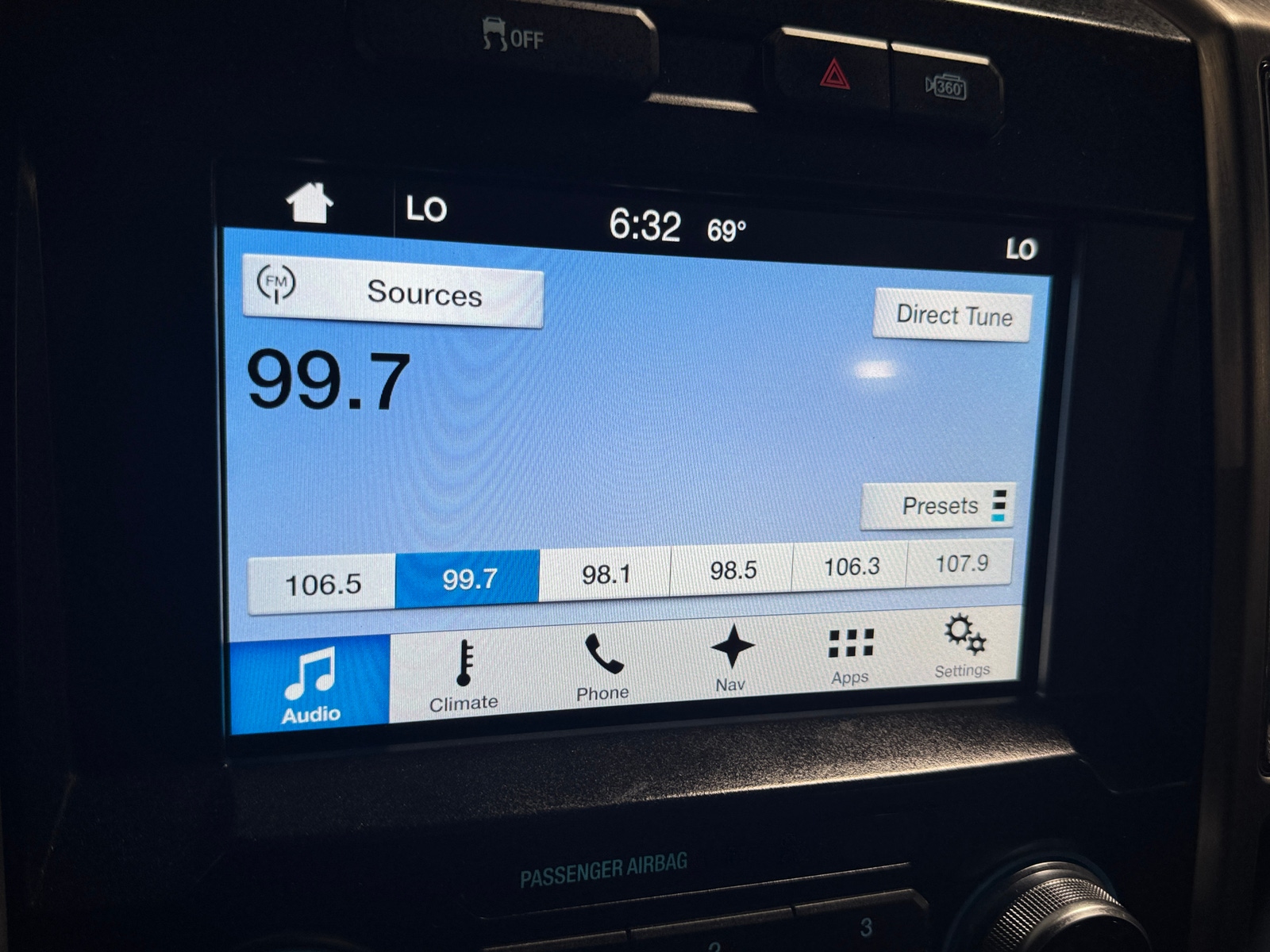 Thumbnail: 2016 Ford Econoline - 3