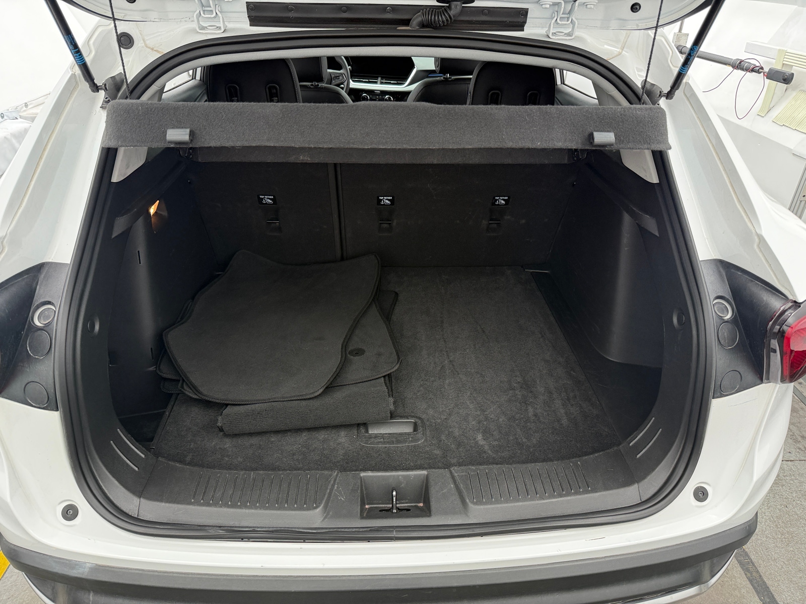 Thumbnail: 2025 Chevrolet Trax - 7