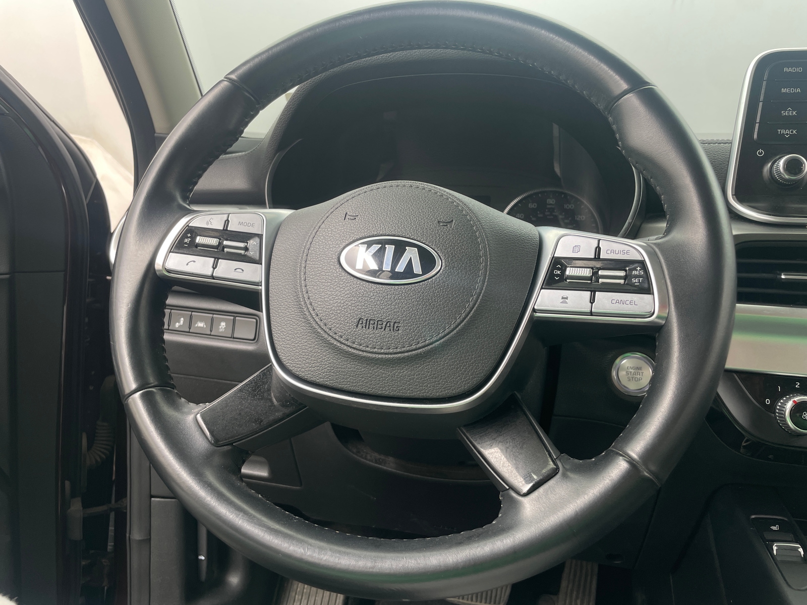 Thumbnail: 2020 Kia Telluride - 4