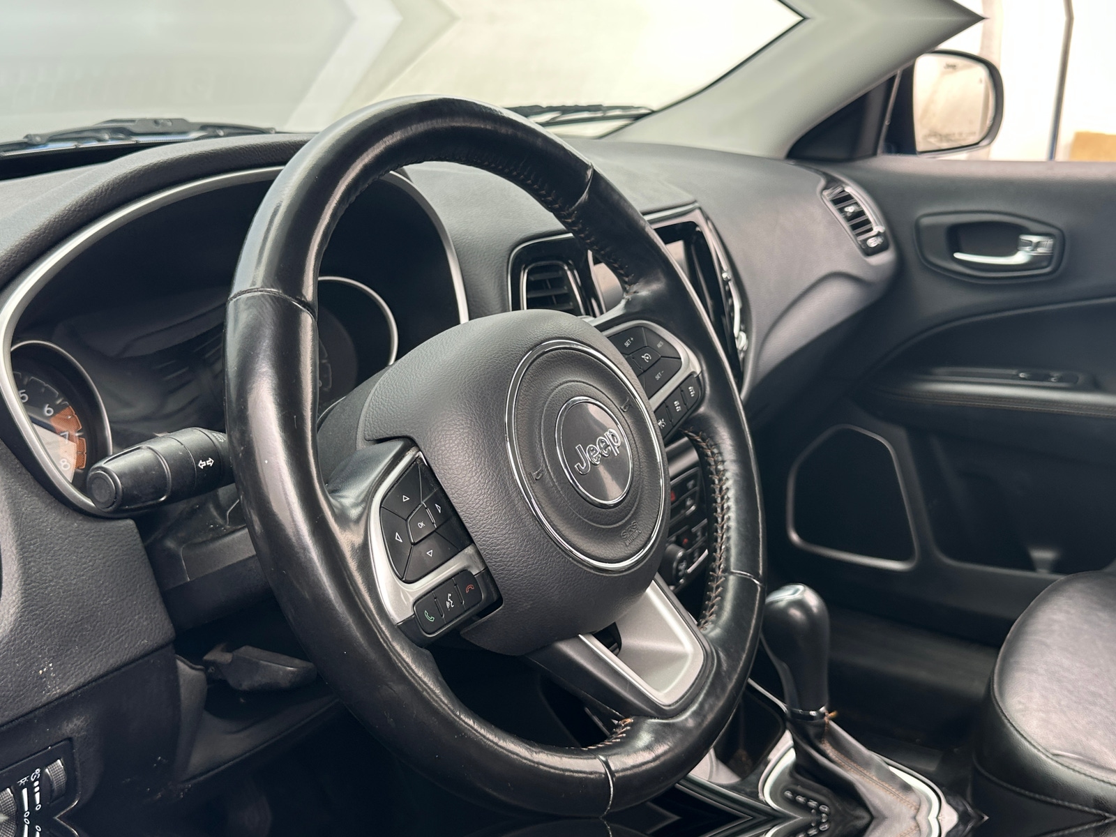 Thumbnail: 2021 Jeep Compass - 4