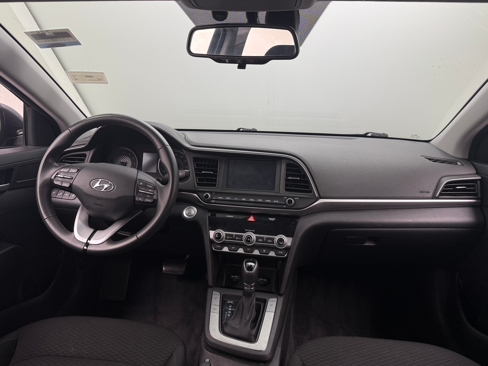 Thumbnail: 2020 Hyundai Elantra - 3