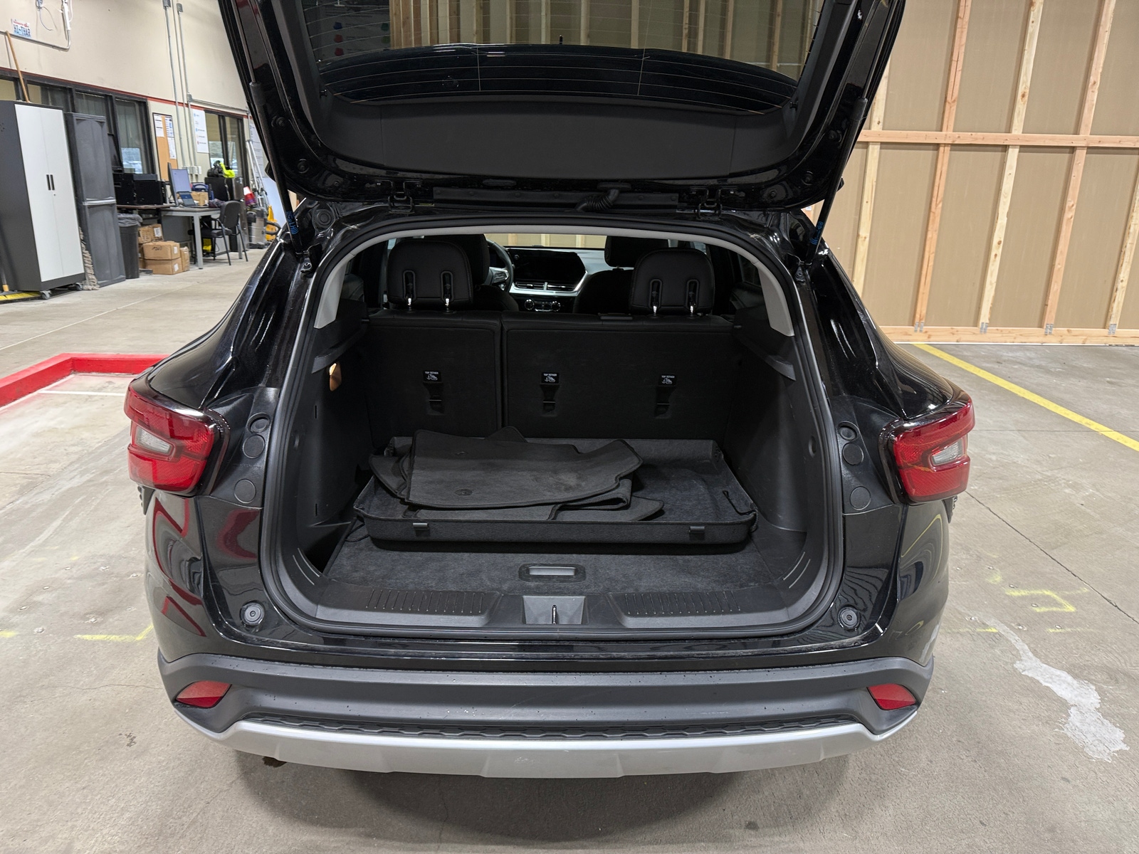 Thumbnail: 2025 Chevrolet Trax - 7