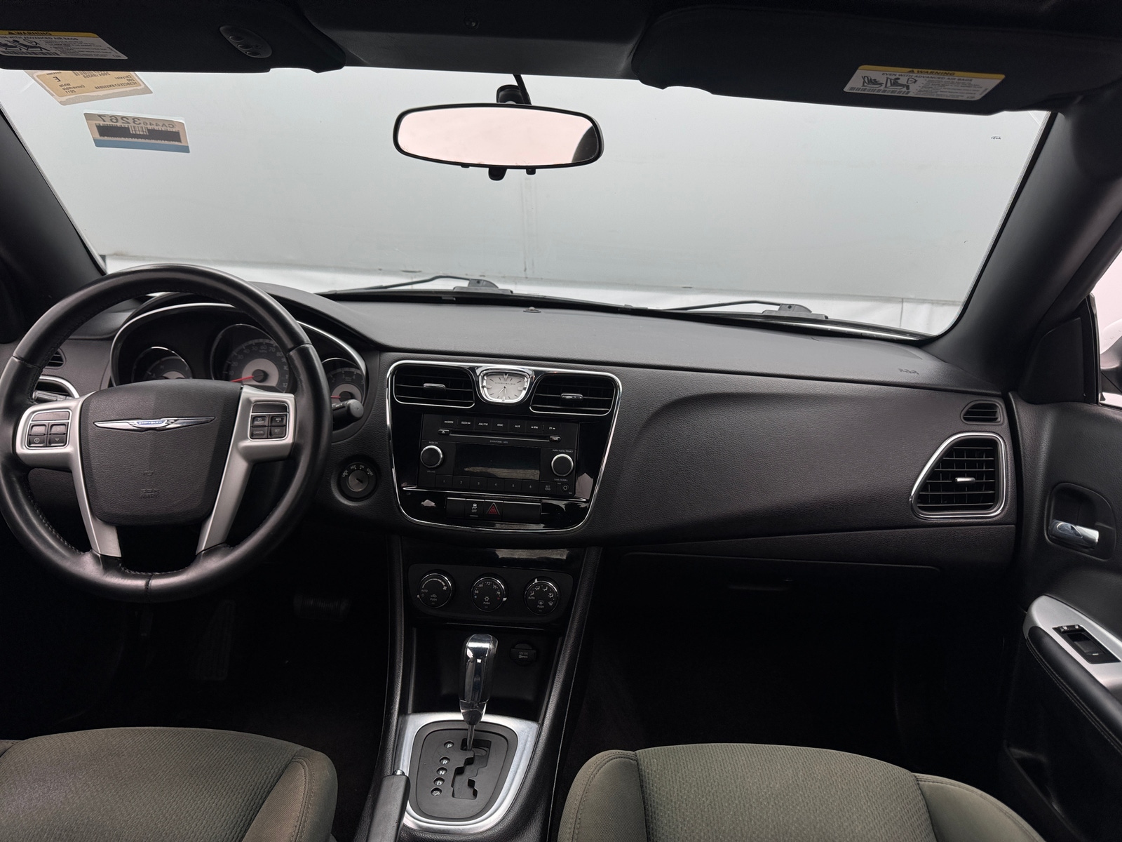 Thumbnail: 2011 Chrysler 200 - 3