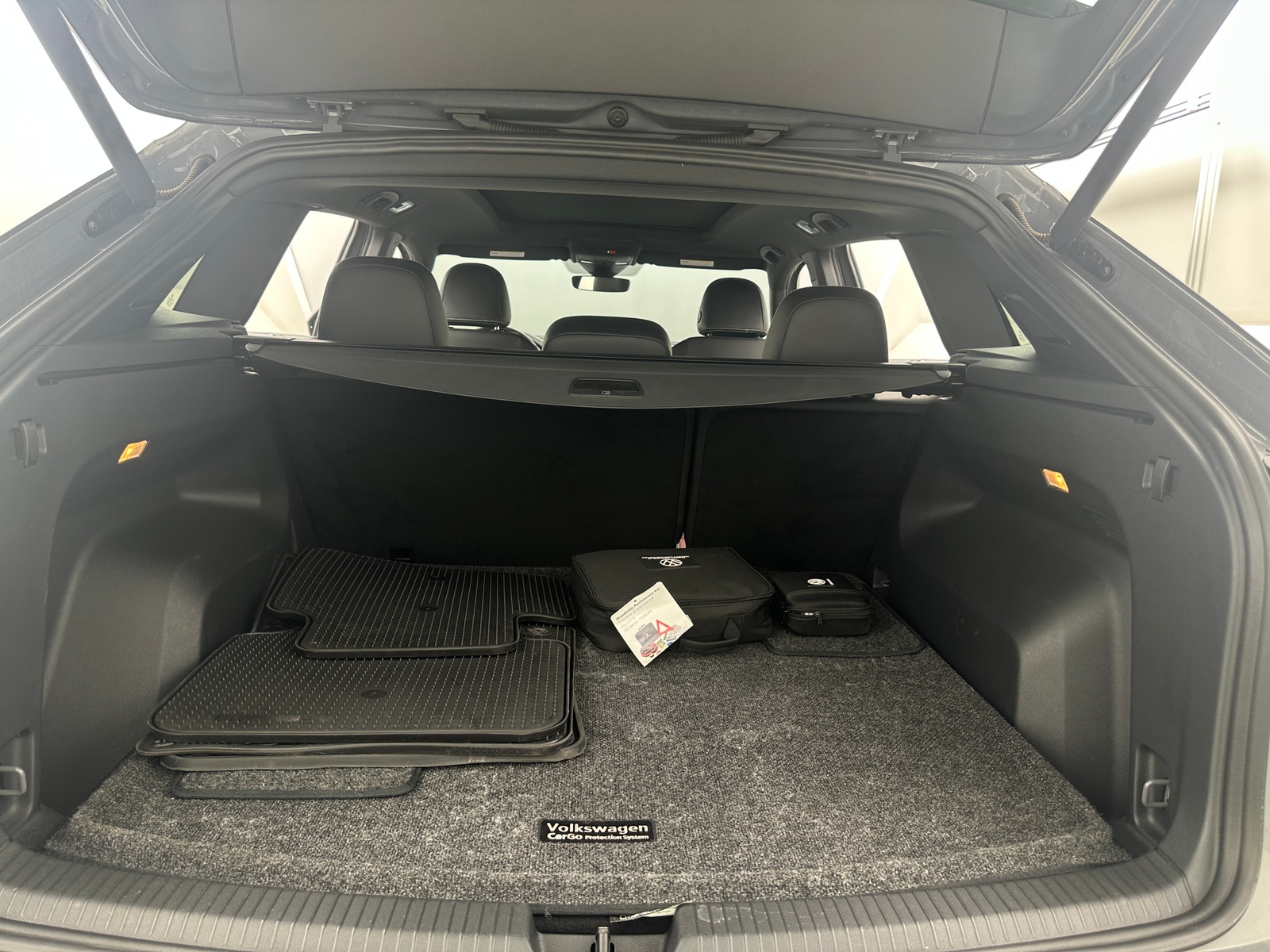 Thumbnail: 2022 Volkswagen Atlas - 6