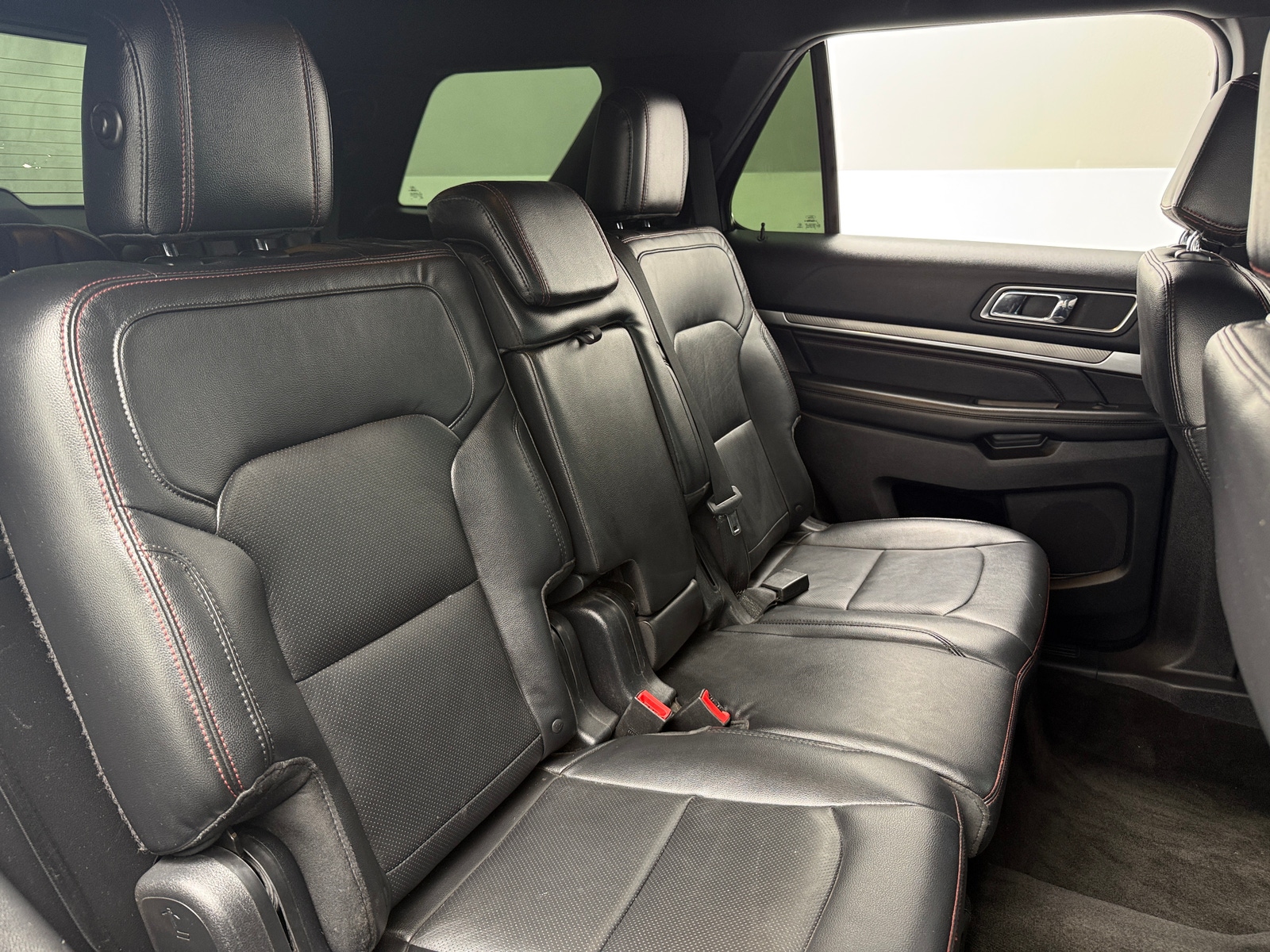 Thumbnail: 2016 Ford Explorer - 5