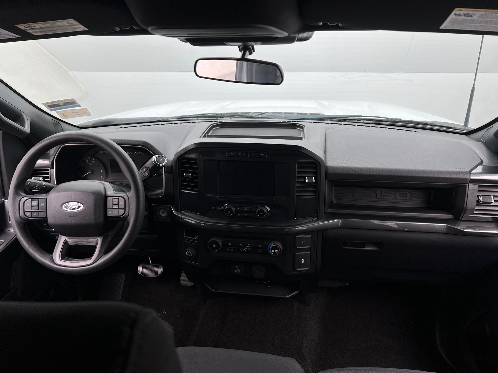 Thumbnail: 2022 Ford Econoline - 3