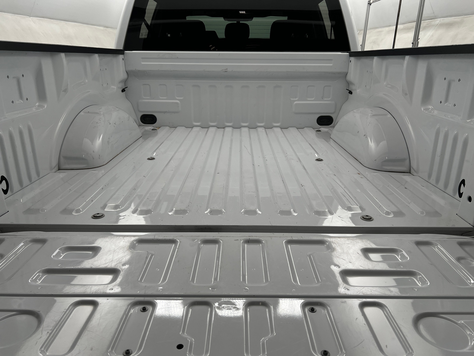 Thumbnail: 2022 Ford Econoline - 7