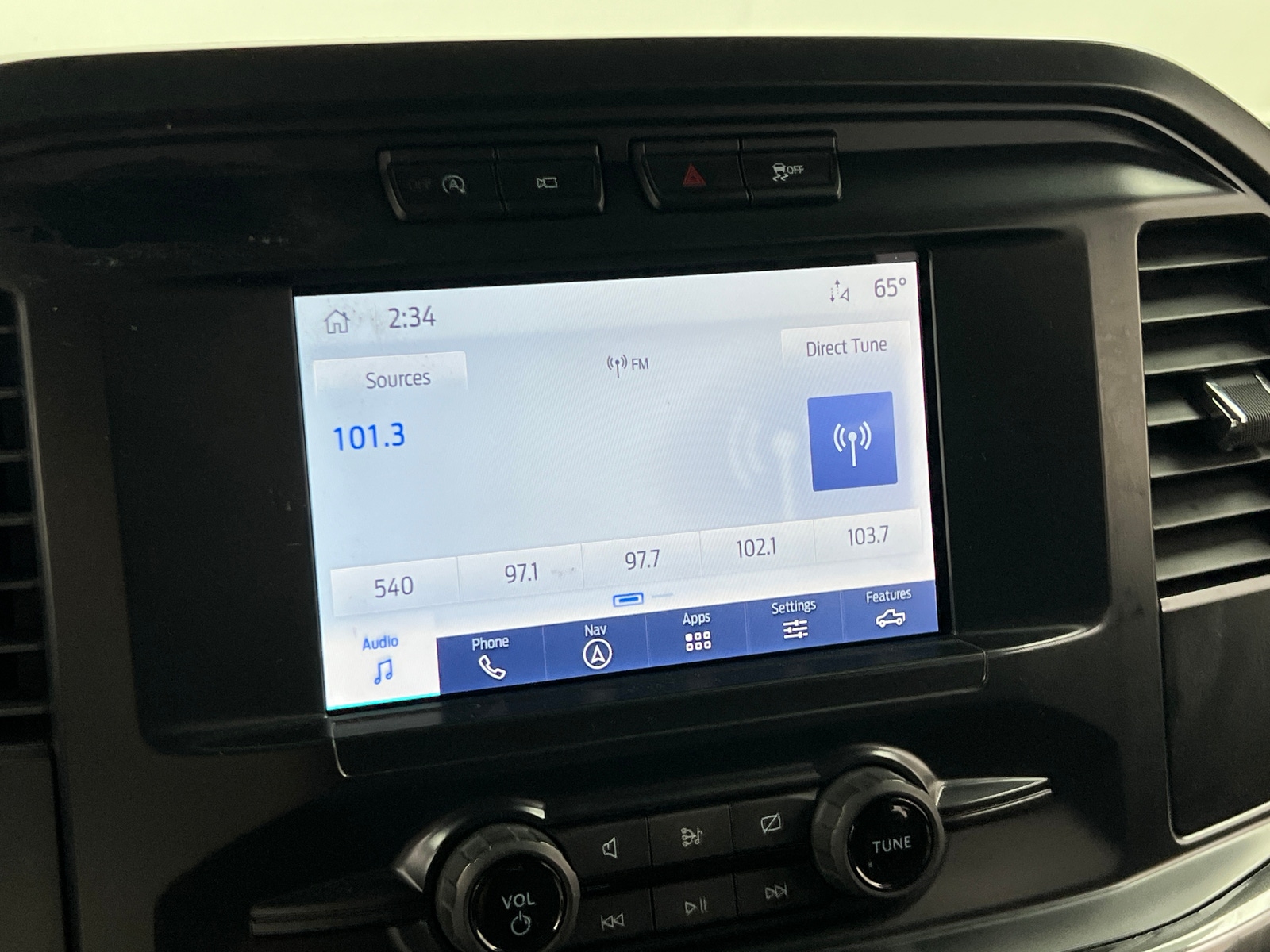 Thumbnail: 2022 Ford Econoline - 4