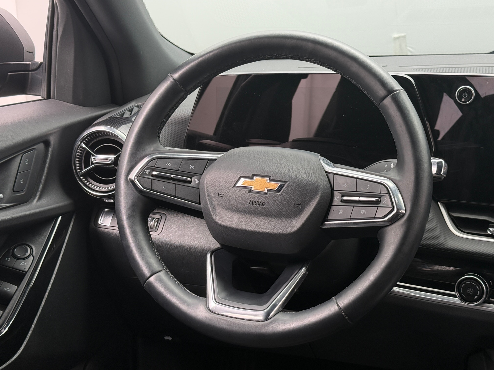 Thumbnail: 2025 Chevrolet Equinox - 5