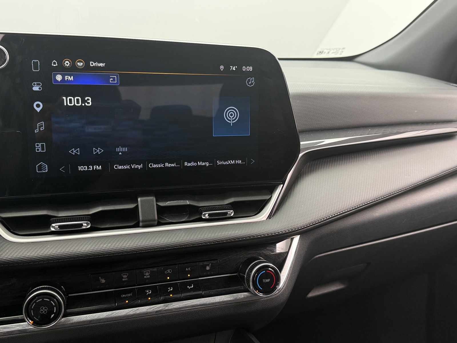 Thumbnail: 2025 Chevrolet Equinox - 4