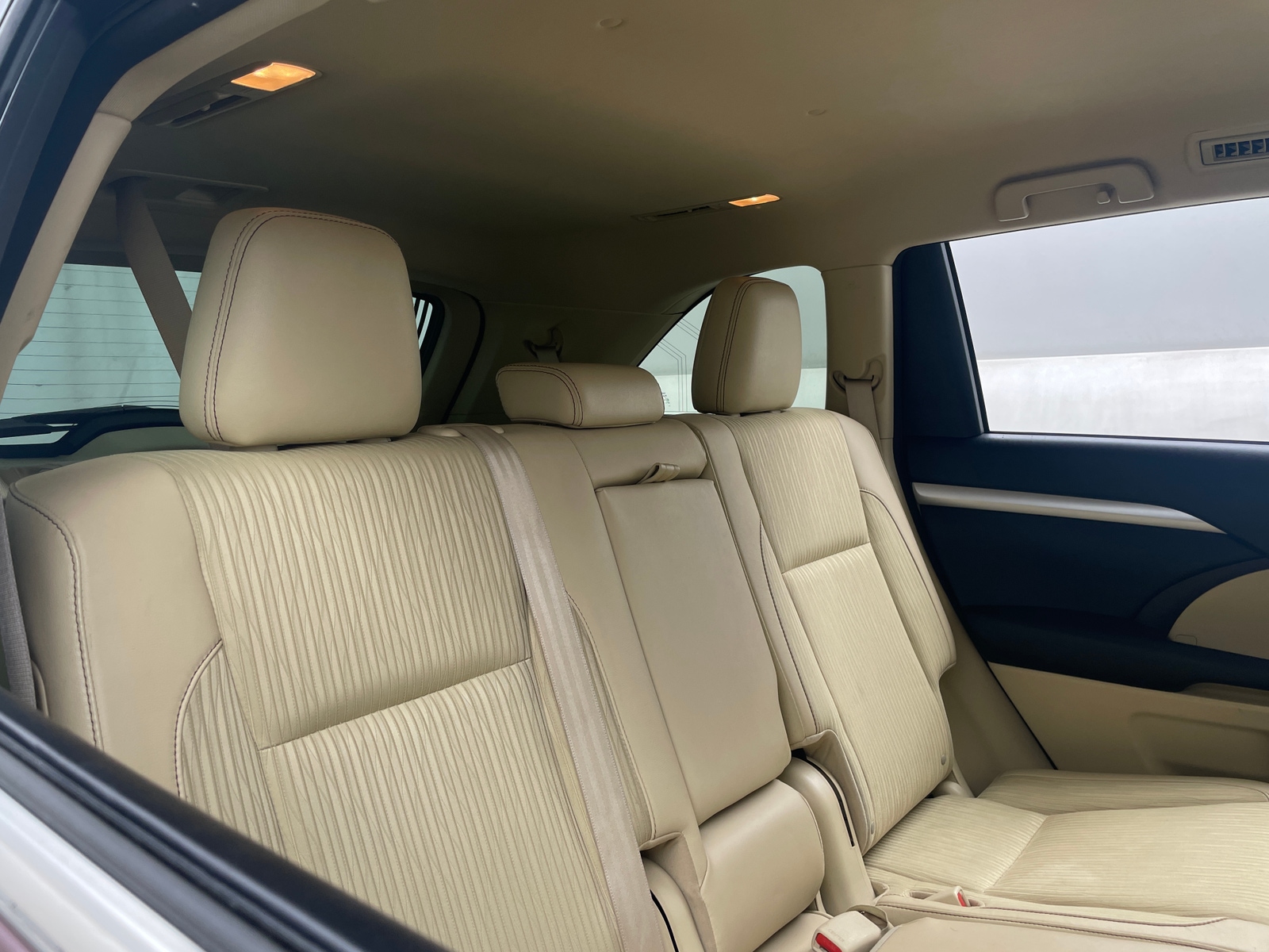 Thumbnail: 2016 Toyota Highlander - 6