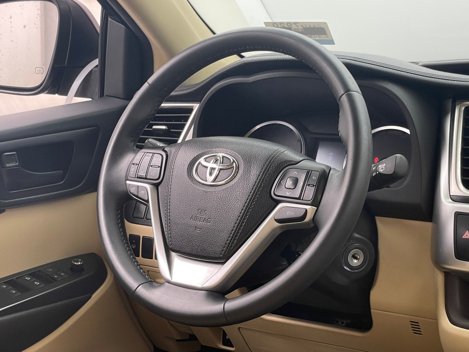 Thumbnail: 2016 Toyota Highlander - 5