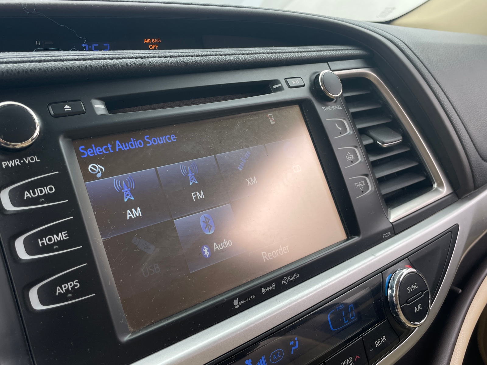 Thumbnail: 2016 Toyota Highlander - 4