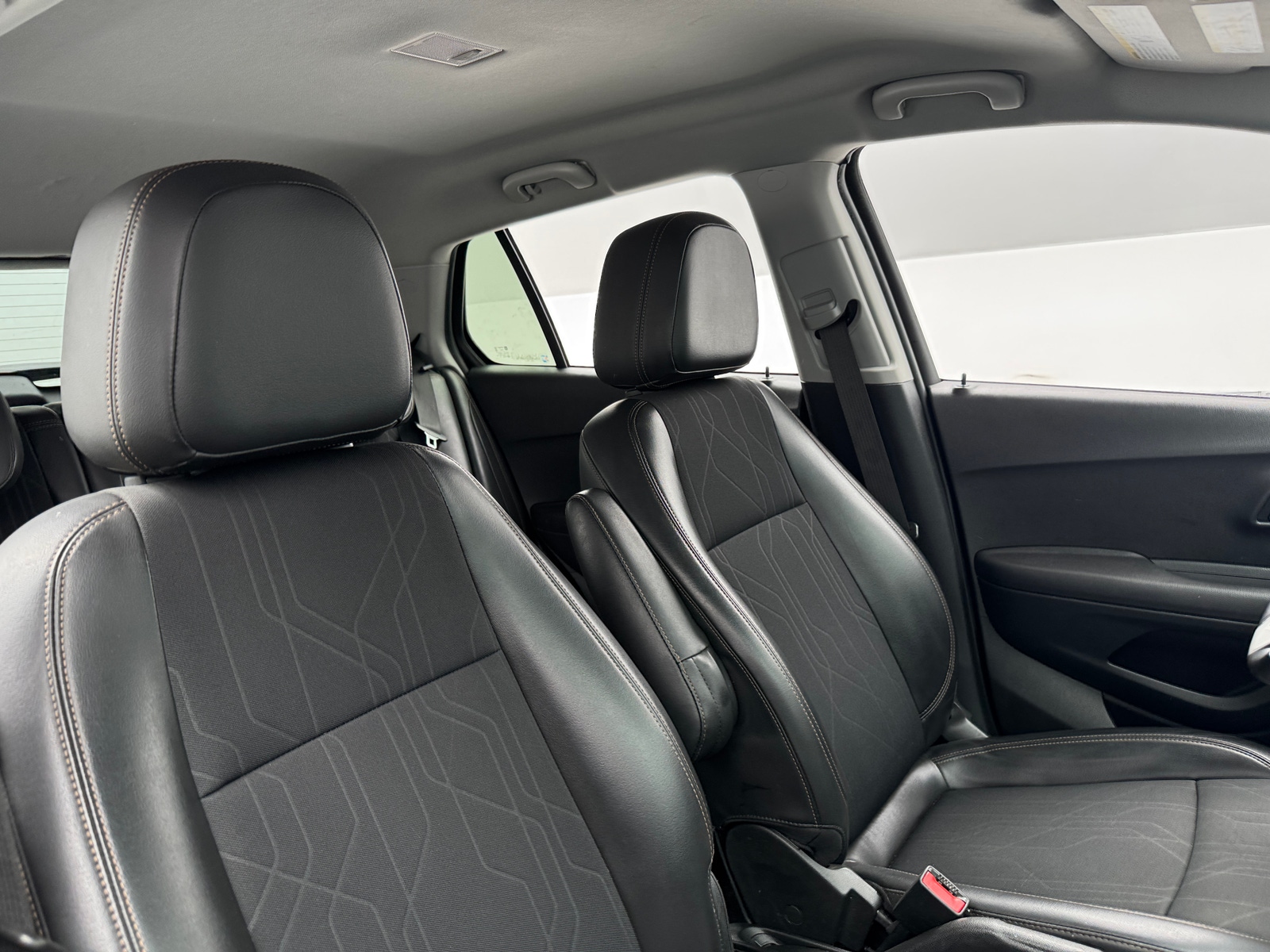 Thumbnail: 2019 Chevrolet Trax - 2