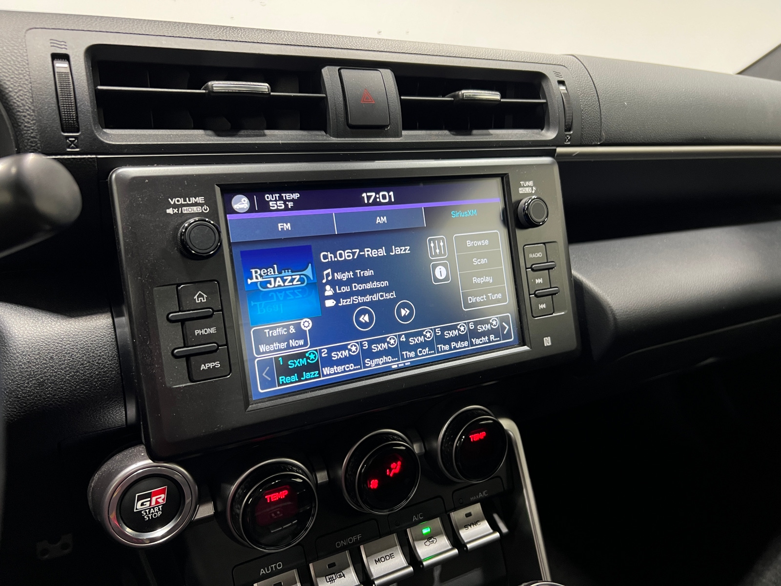 Thumbnail: 2024 Toyota GR86 - 3