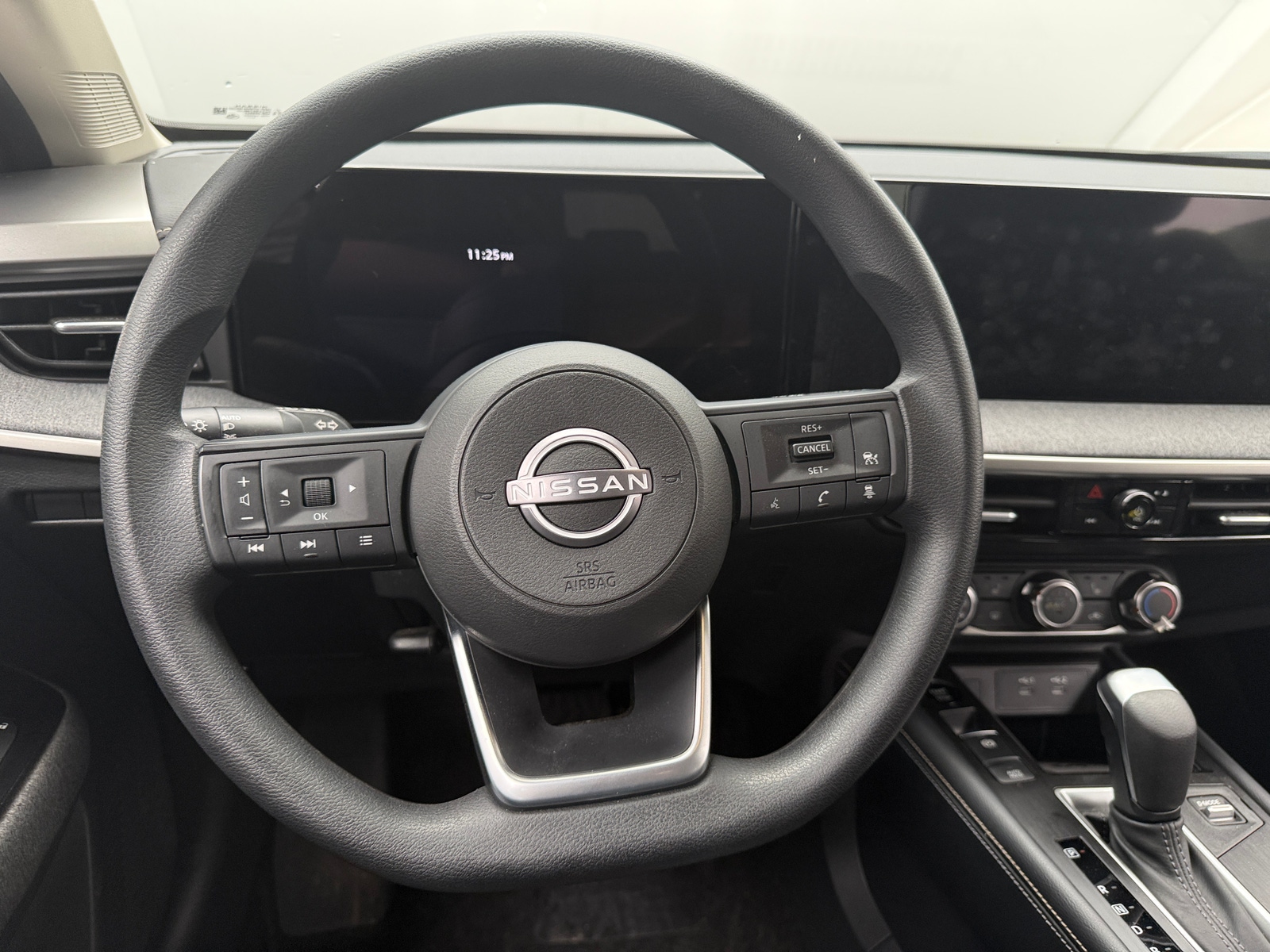 Thumbnail: 2025 Nissan Kicks - 5