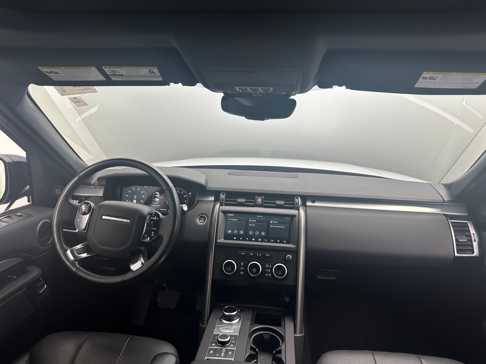 Thumbnail: 2020 Land Rover Discovery - 2