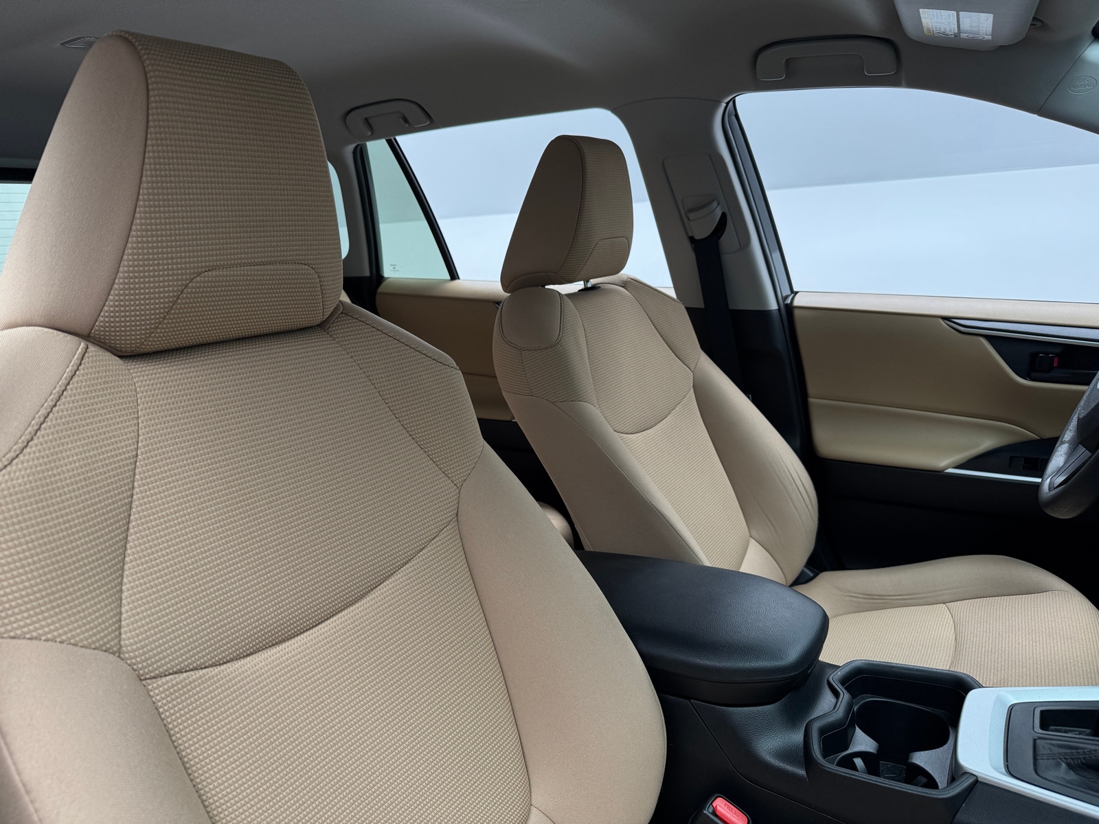 Thumbnail: 2020 Toyota RAV4 - 2