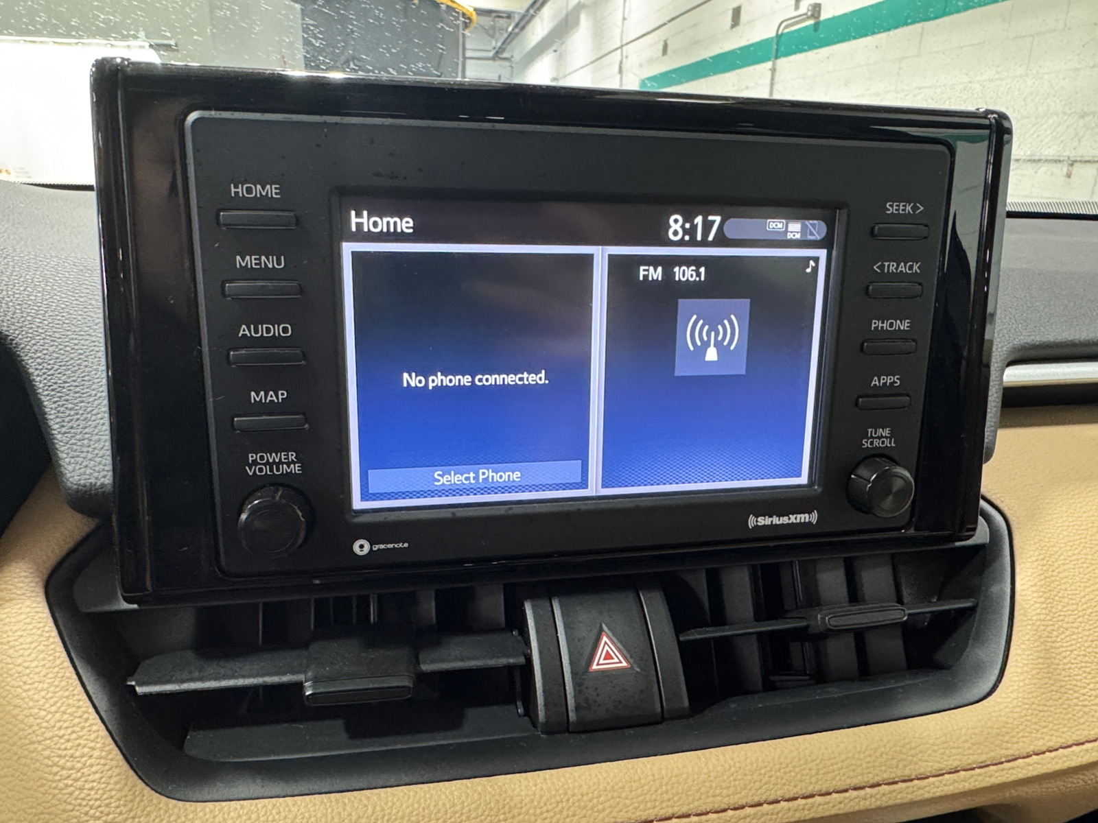 Thumbnail: 2020 Toyota RAV4 - 4