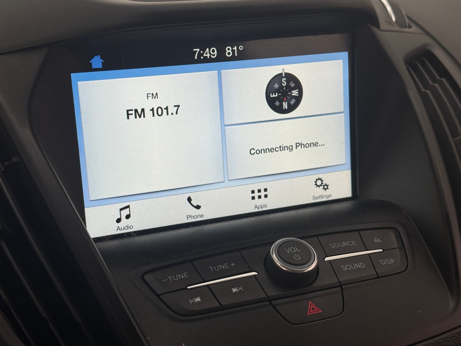 Thumbnail: 2018 Ford Escape - 3