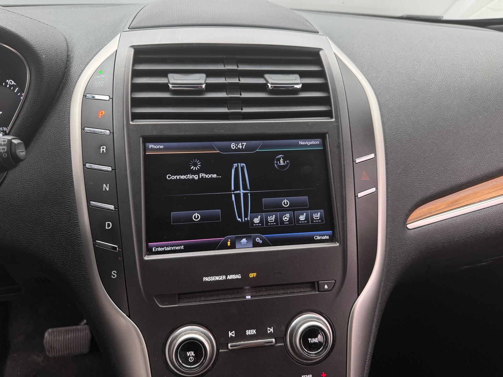 Thumbnail: 2015 Lincoln MKC - 3