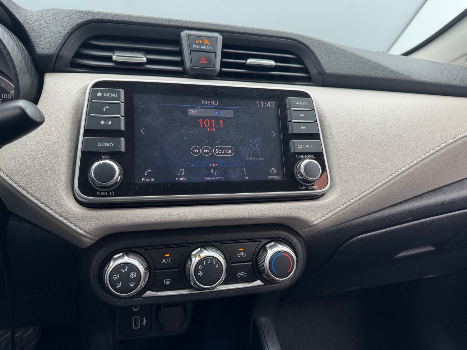 Thumbnail: 2021 Nissan Versa - 4