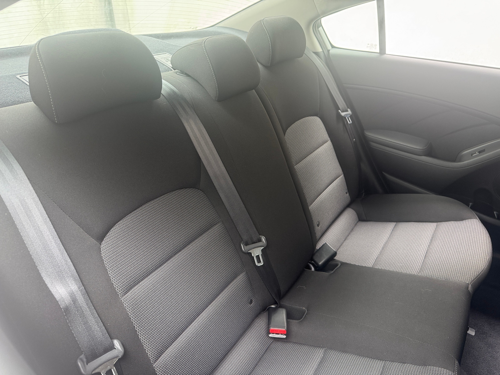 Thumbnail: 2017 Kia Forte - 6