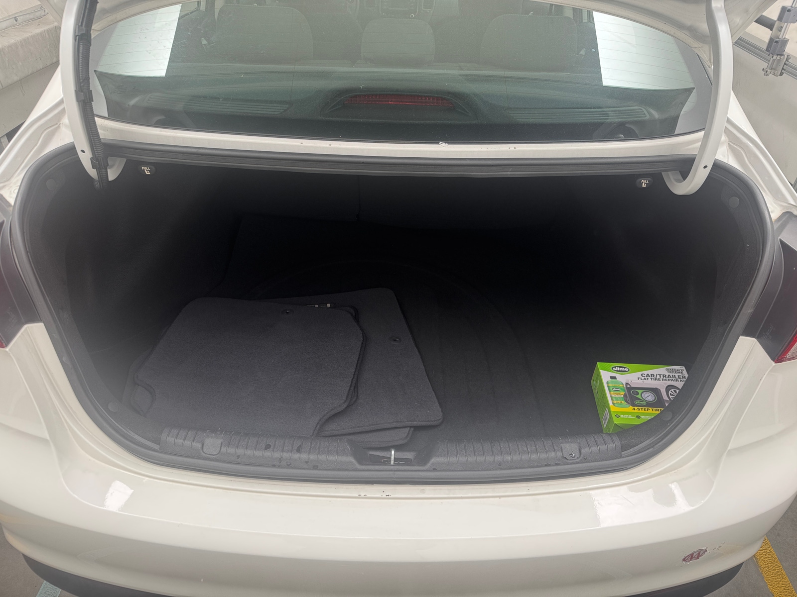 Thumbnail: 2017 Kia Forte - 7