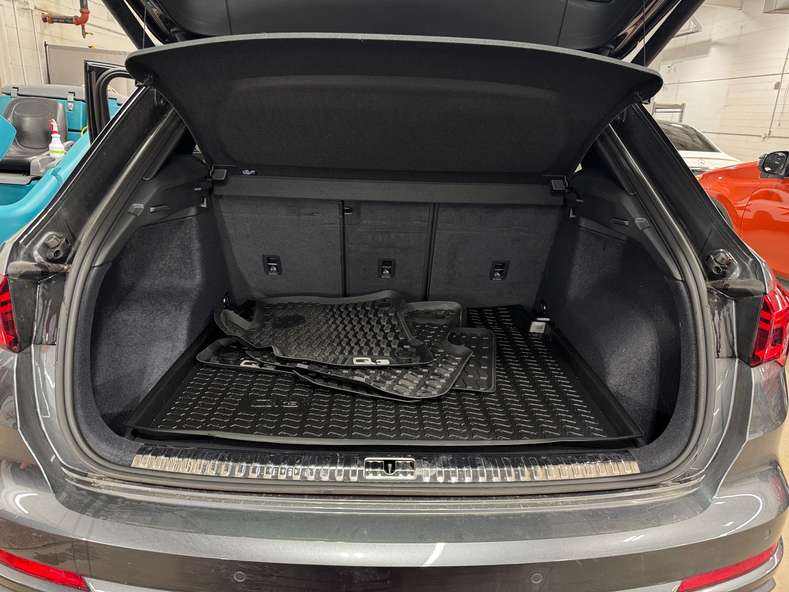 Thumbnail: 2025 Audi Q3 - 6