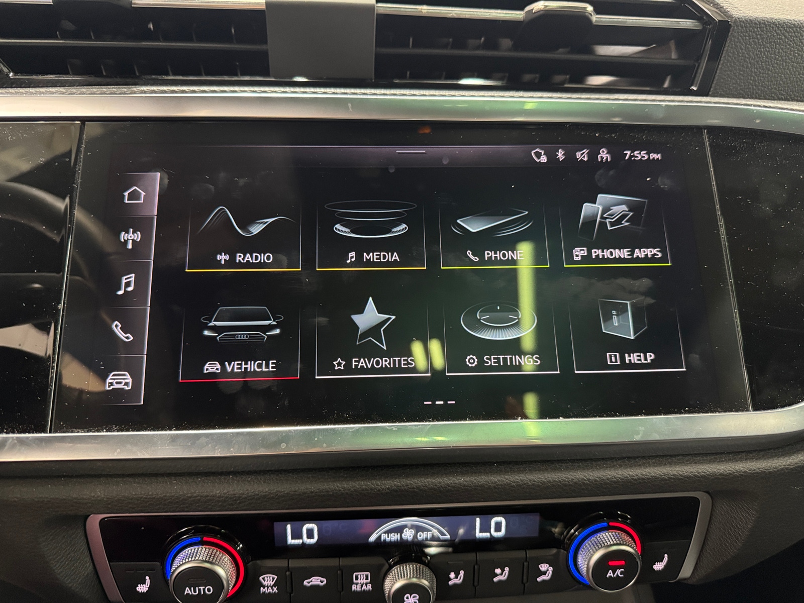 Thumbnail: 2025 Audi Q3 - 3