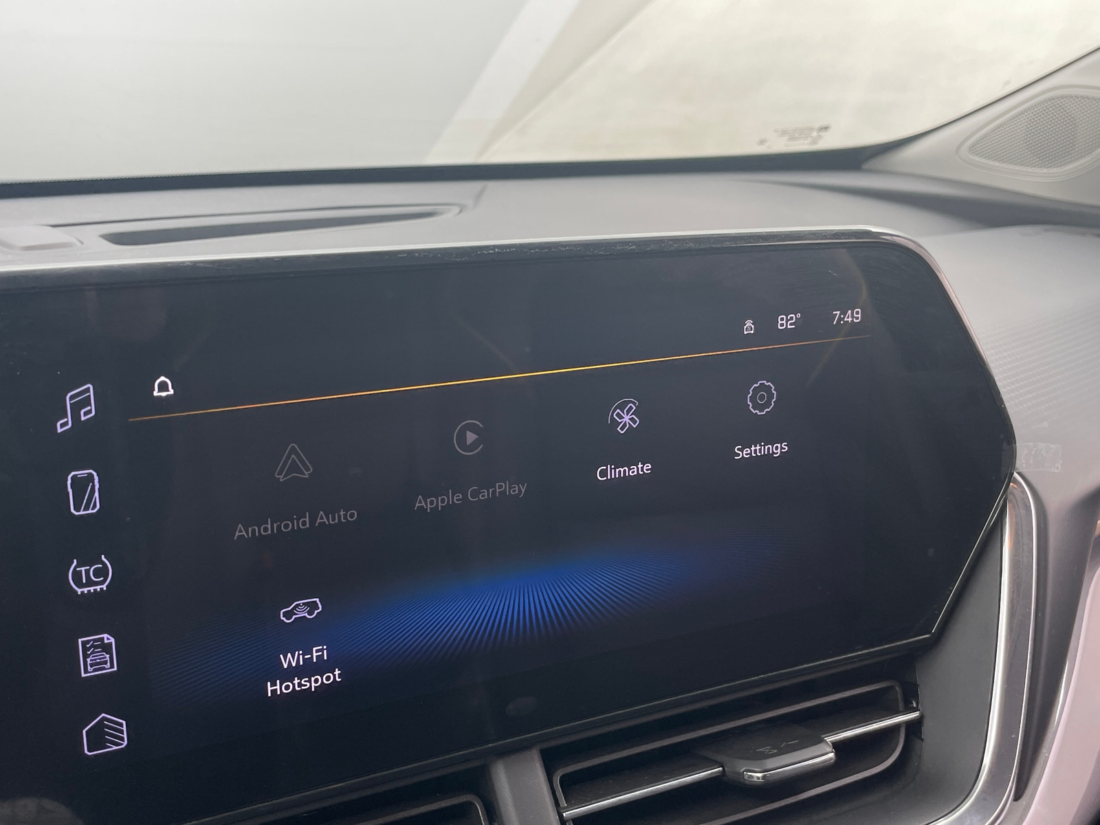 Thumbnail: 2024 Chevrolet Trax - 3