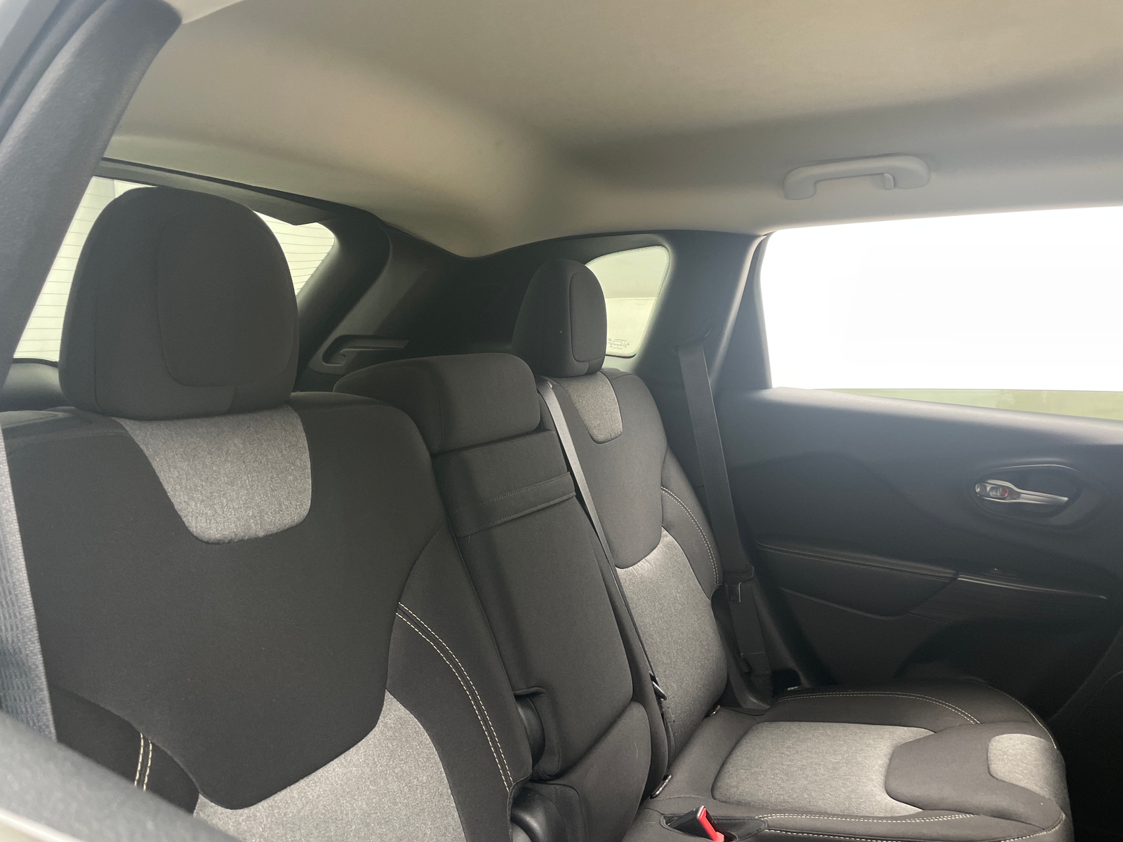 Thumbnail: 2015 Jeep Cherokee - 5