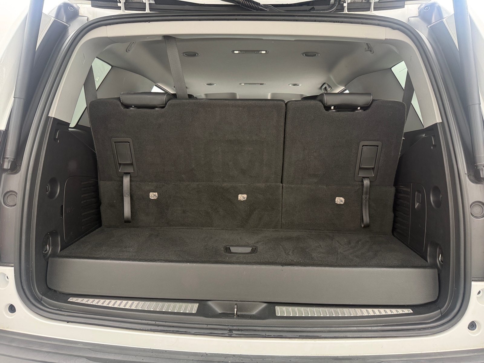 Thumbnail: 2020 Chevrolet Tahoe - 6