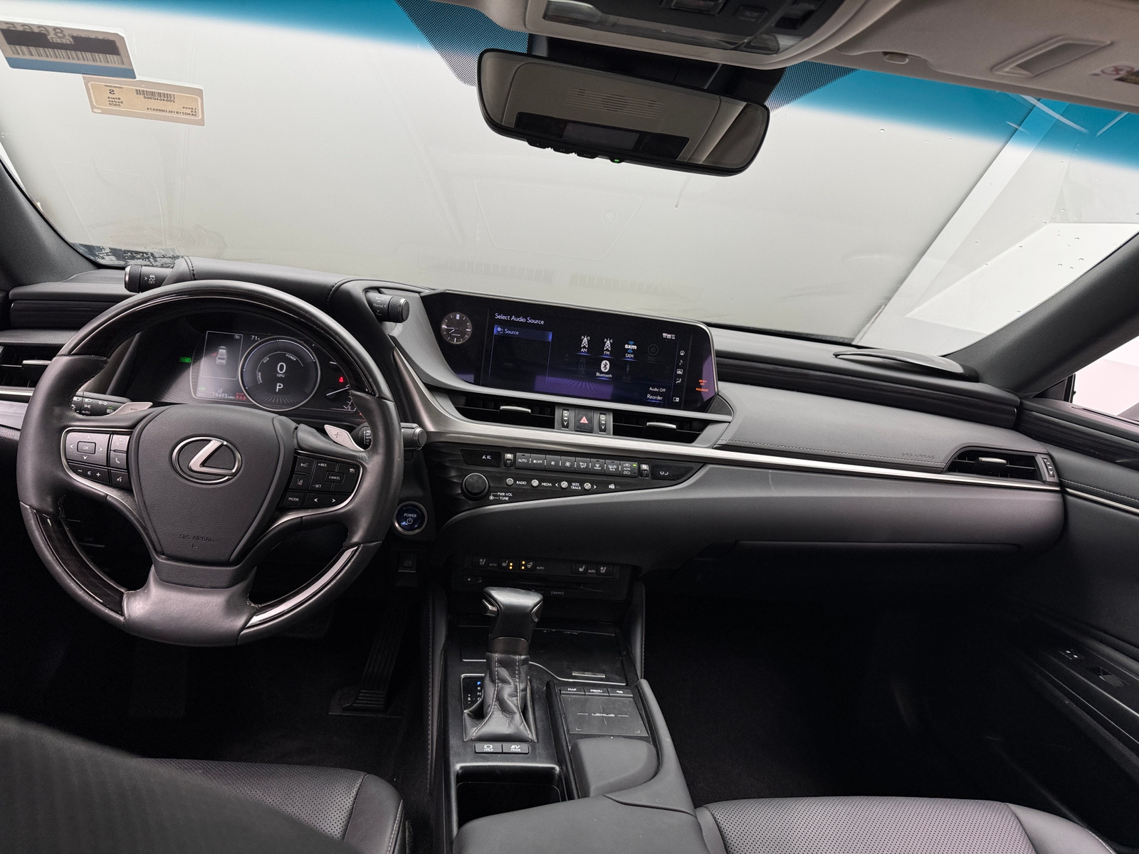 Thumbnail: 2020 Lexus ES - 2