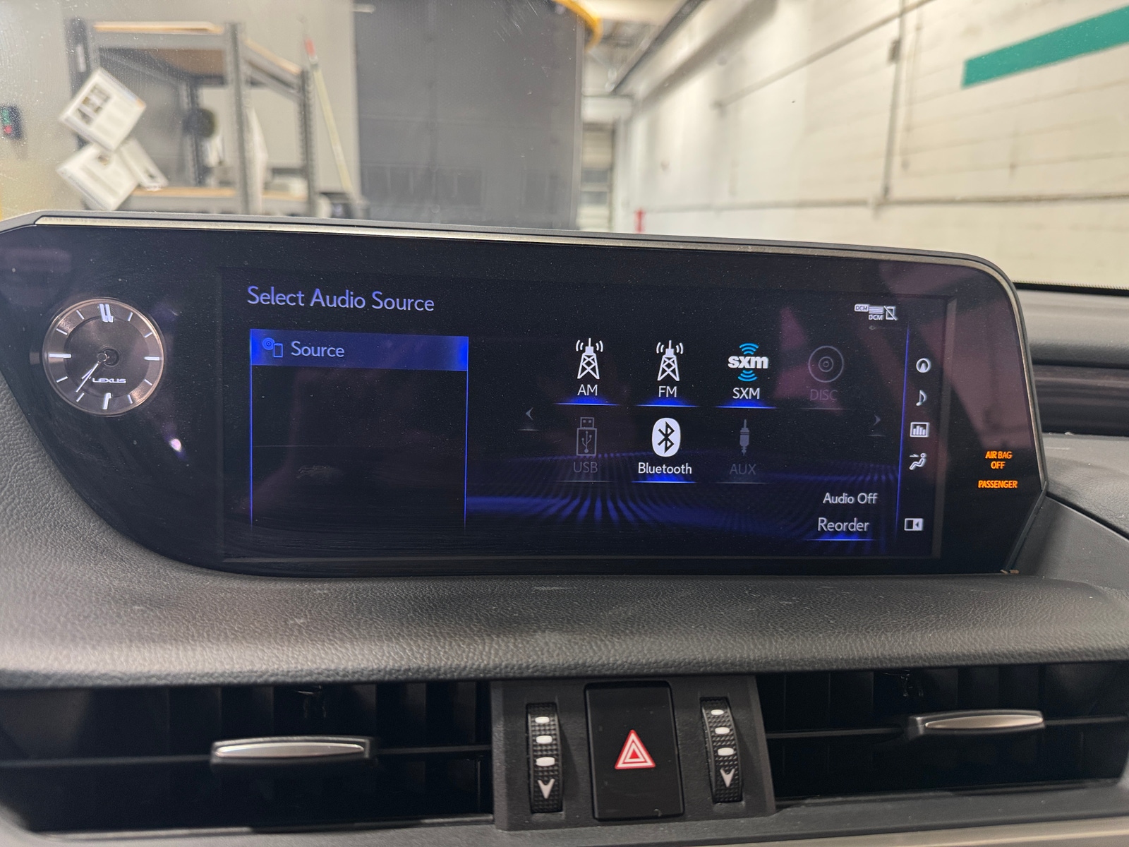 Thumbnail: 2020 Lexus ES - 3