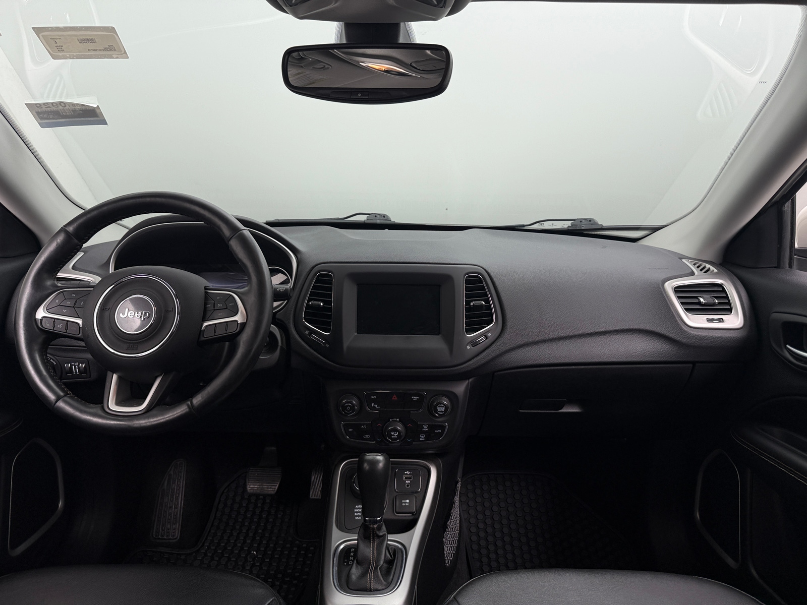 Thumbnail: 2019 Jeep Compass - 3