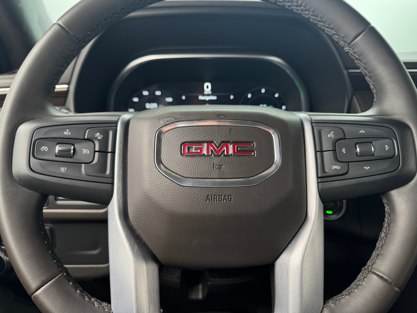 Thumbnail: 2023 GMC Yukon XL - 5