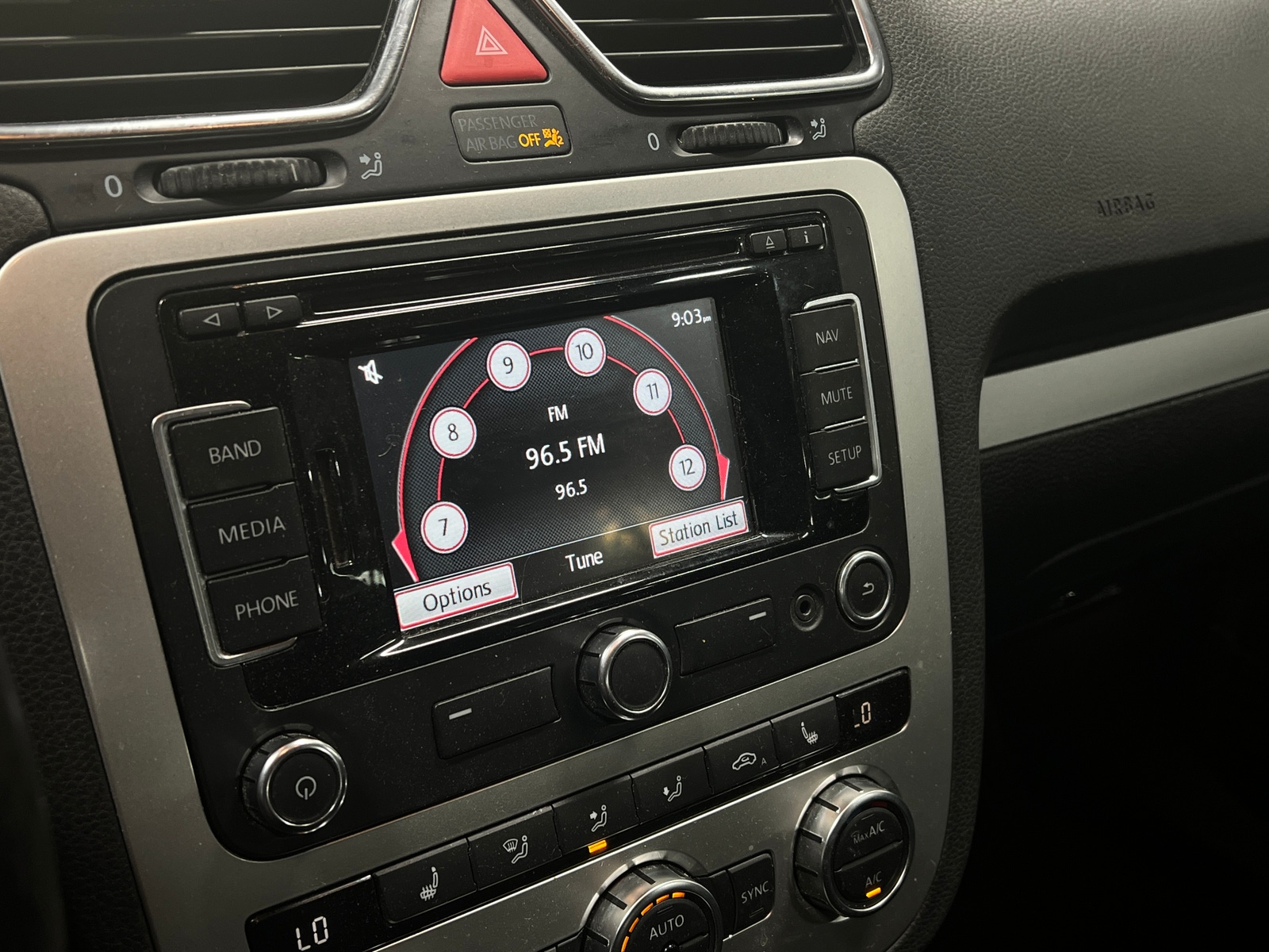 Thumbnail: 2014 Volkswagen Eos - 3