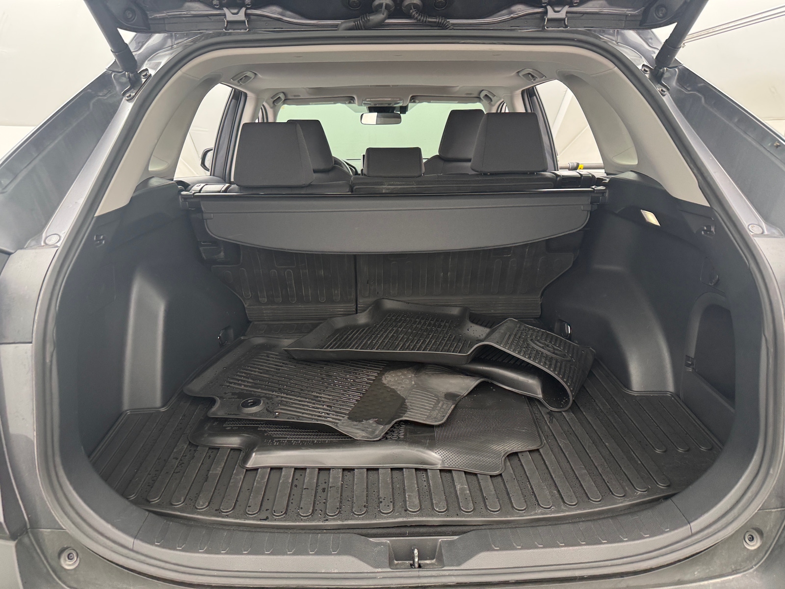 Thumbnail: 2025 Toyota RAV4 - 7