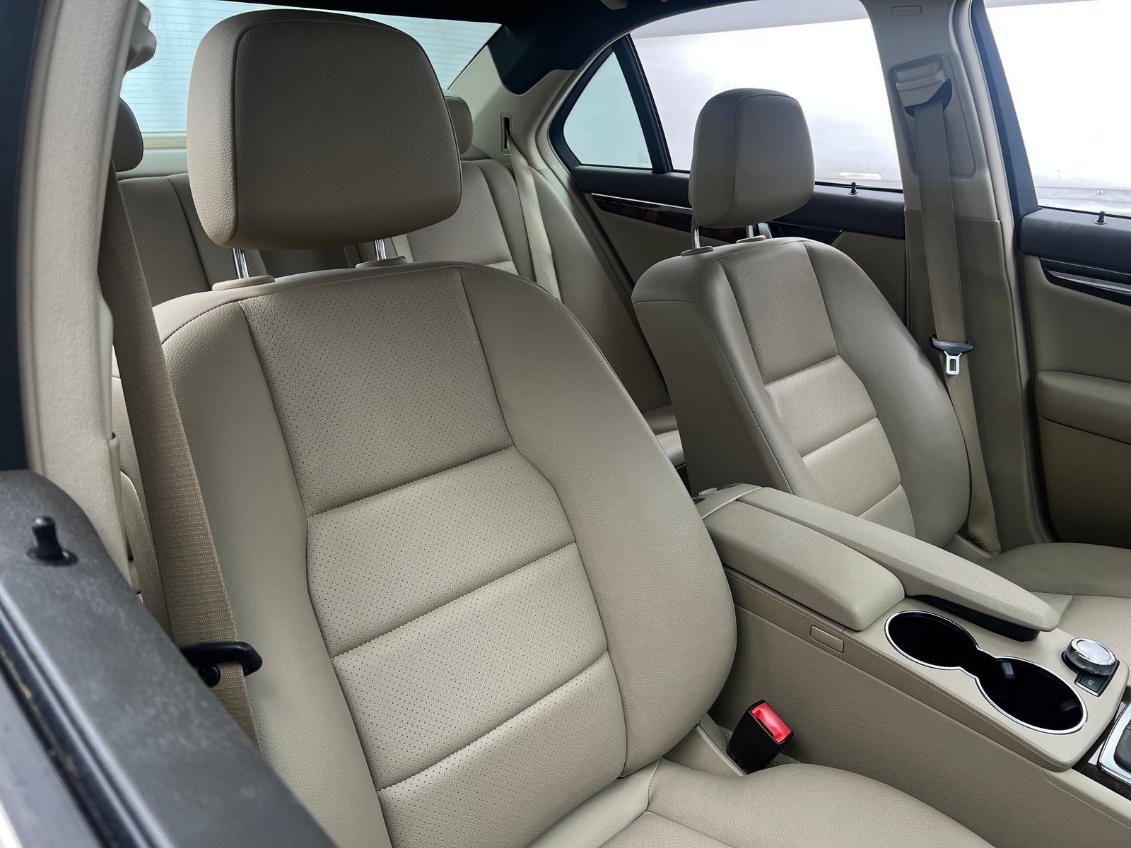 Thumbnail: 2014 Mercedes-Benz C-Class - 2