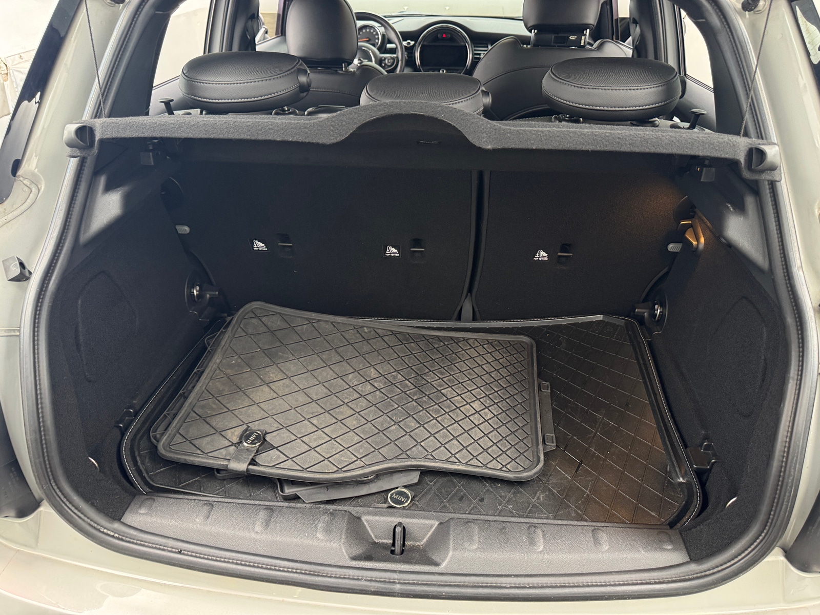 Thumbnail: 2016 MINI Cooper Hardtop - 6