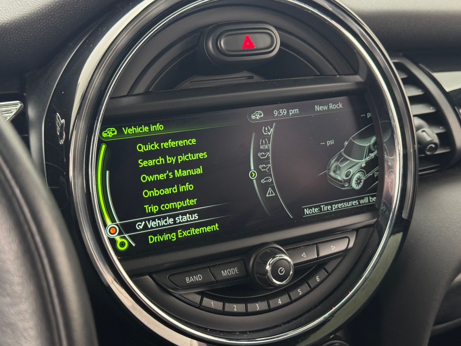 Thumbnail: 2016 MINI Cooper Hardtop - 3