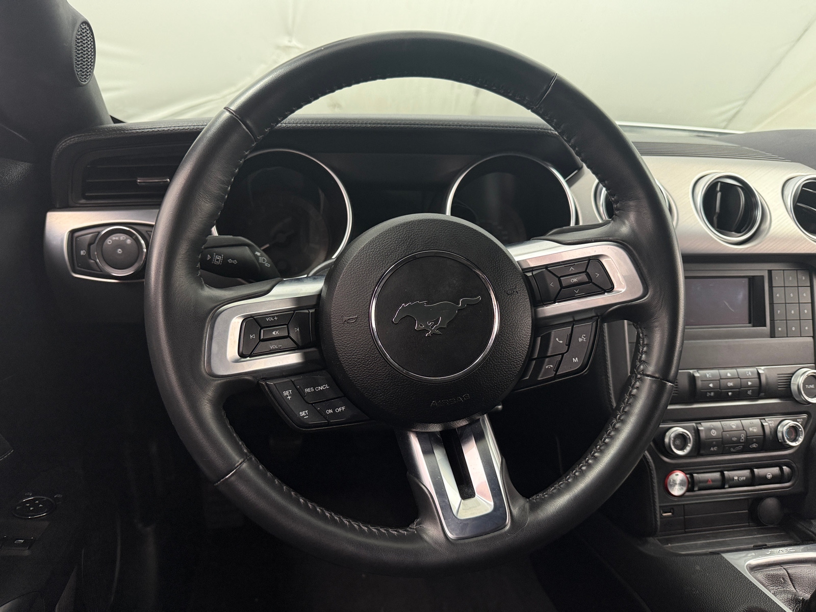 Thumbnail: 2022 Ford Mustang - 4