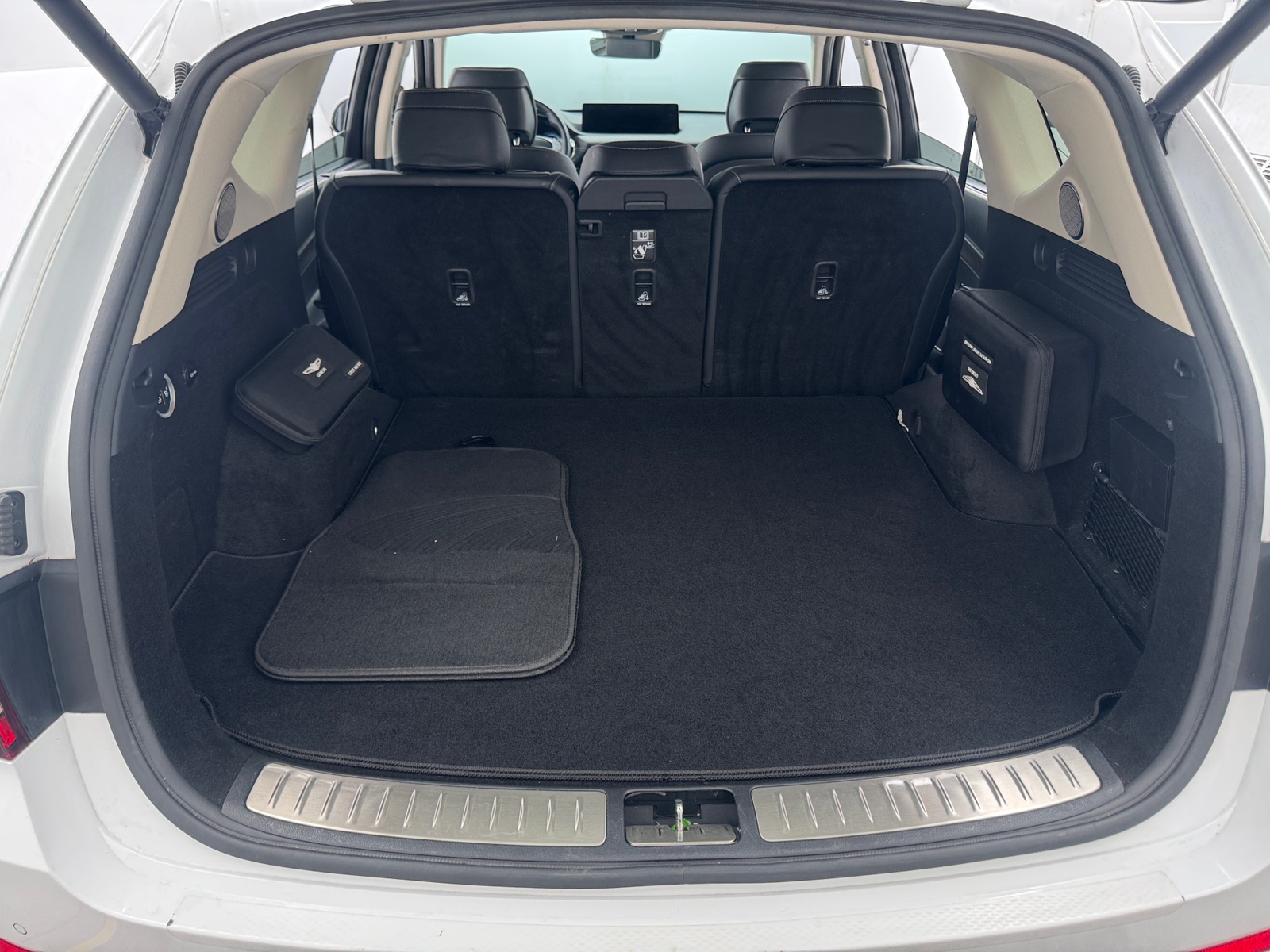 Thumbnail: 2022 Genesis GV80 - 6